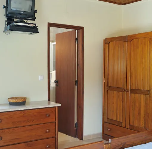 Pensión Residencia Agua De Madeiros 2*