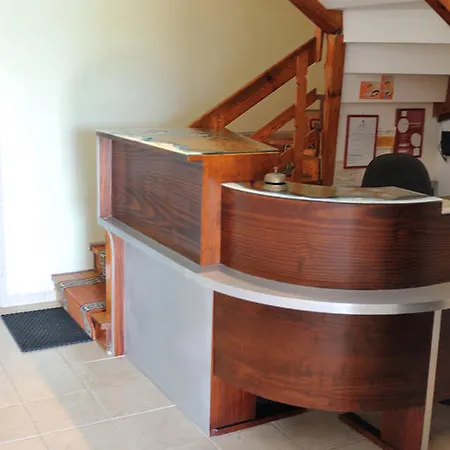 Πανσιόν Residencia Agua De Madeiros