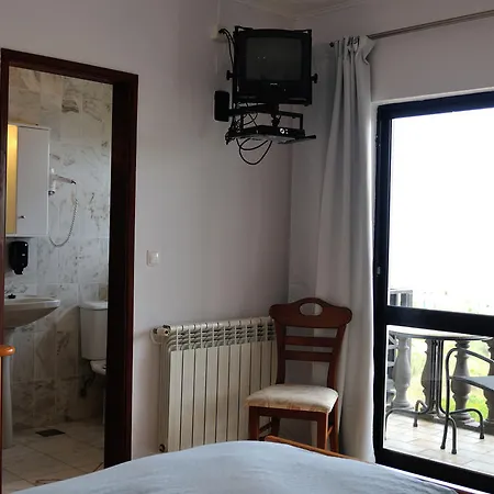 Πανσιόν Residencia Agua De Madeiros